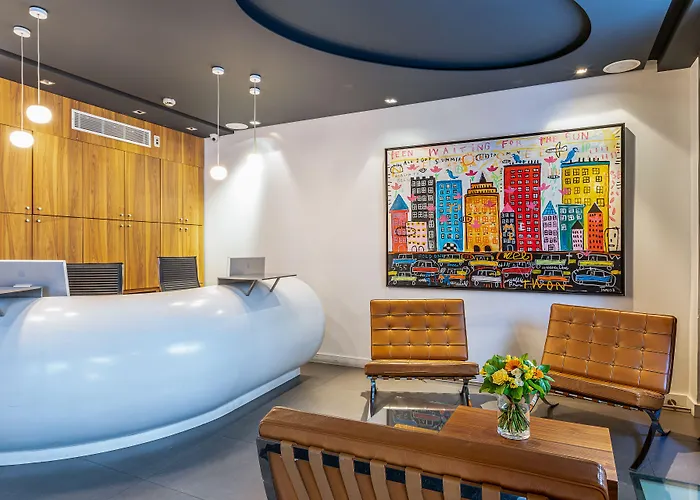 Le 20 Prieuré Hôtel Parigi